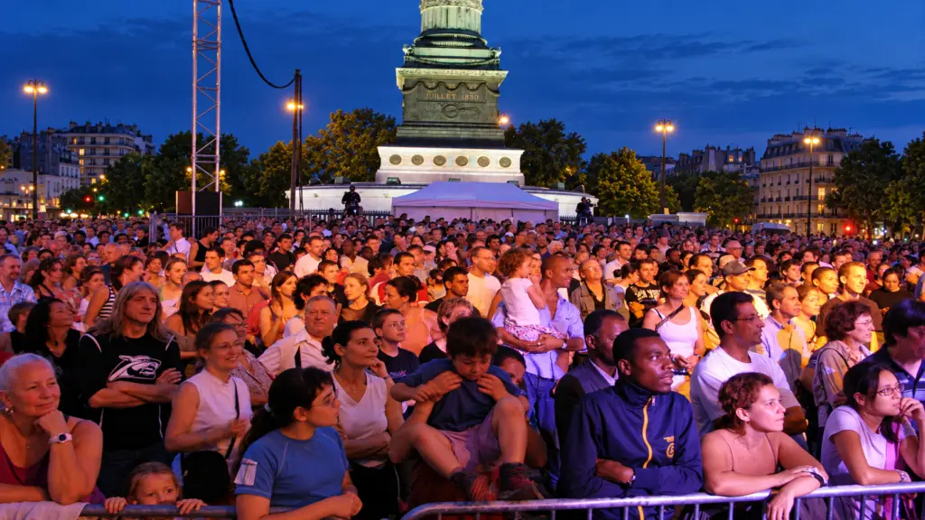 Bastille · Le bal de la place